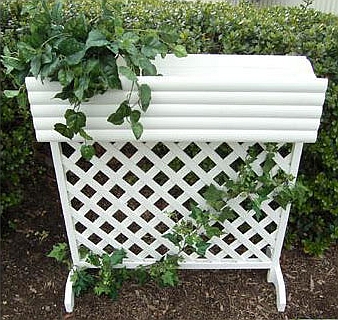 Garden Lattice Screen with Planter