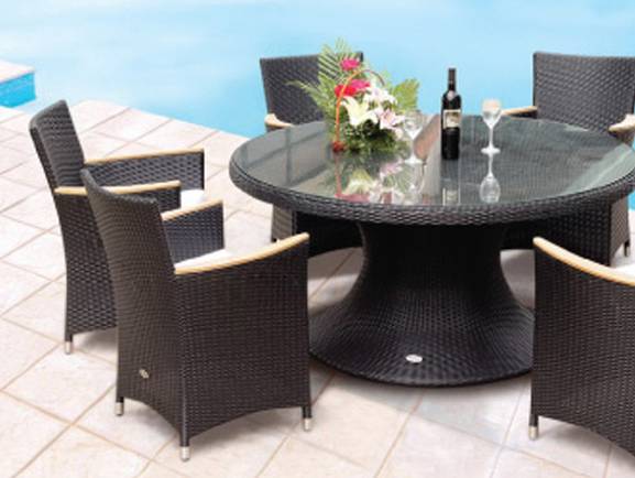 Helena 60 Inch Round Table With 4, Round Wicker Patio Table